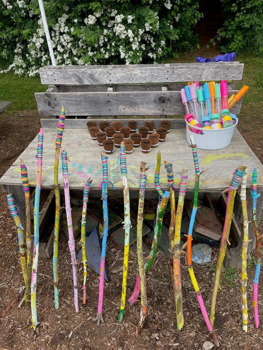 Children at Sprouts Farm and Forest Learning